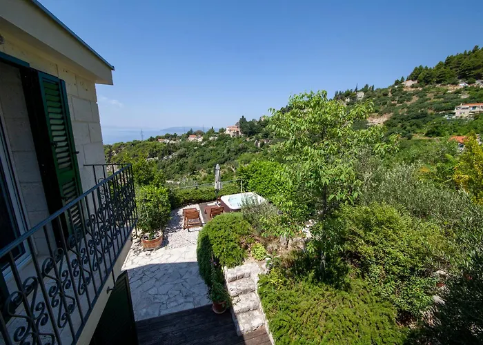 Matea Вилла Макарска